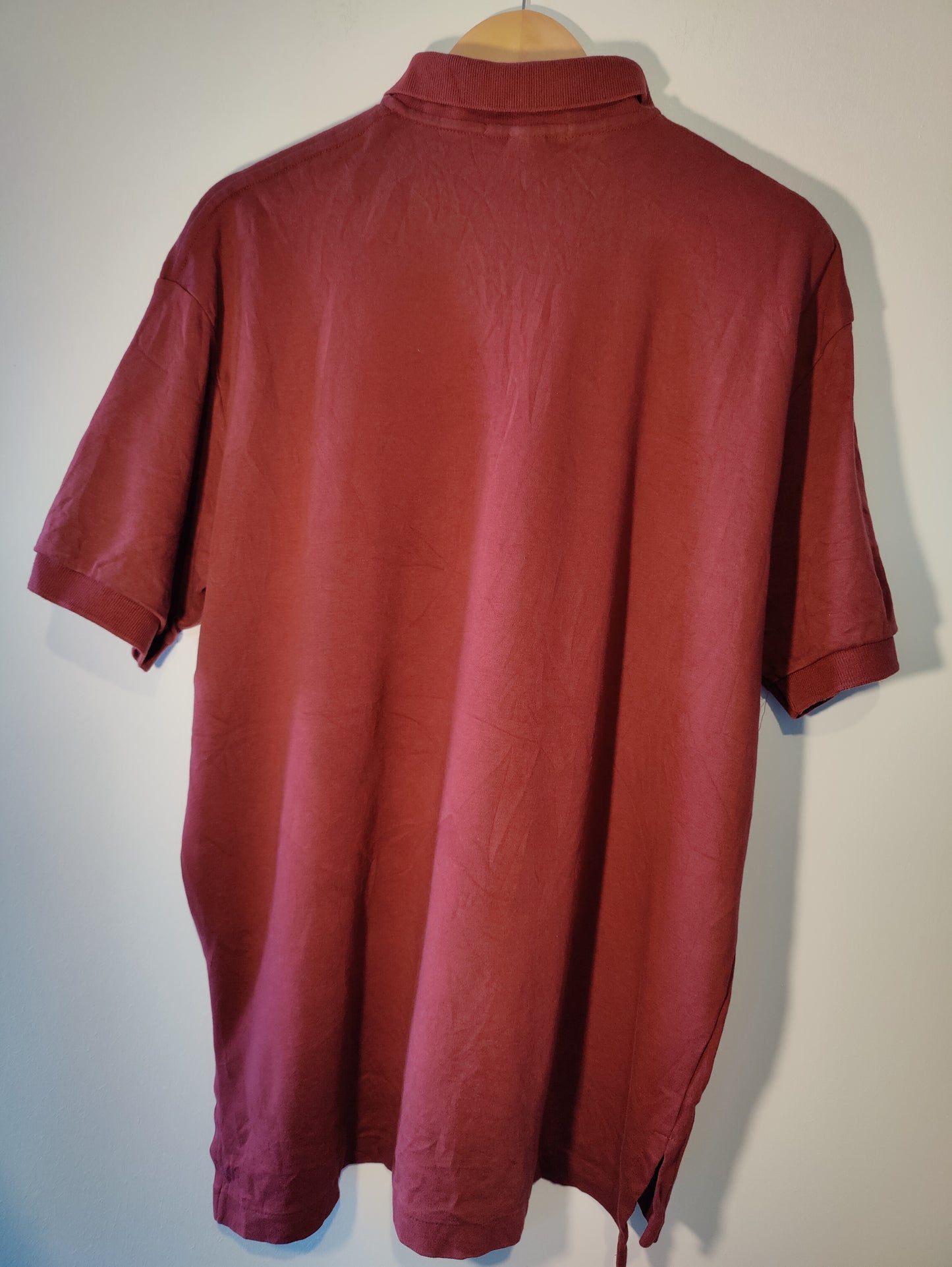 POLERA RALPH LAUREN COLOR VINO
