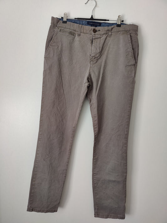 PANTALON TOMMY HILFIGER GRIS